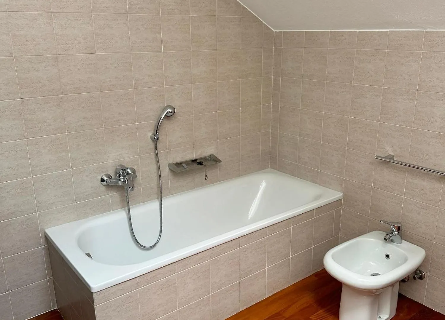 Appartamento Con 2 Camere Da Letto Navigli + Parcheggio Per 2 Auto Milan Apartment